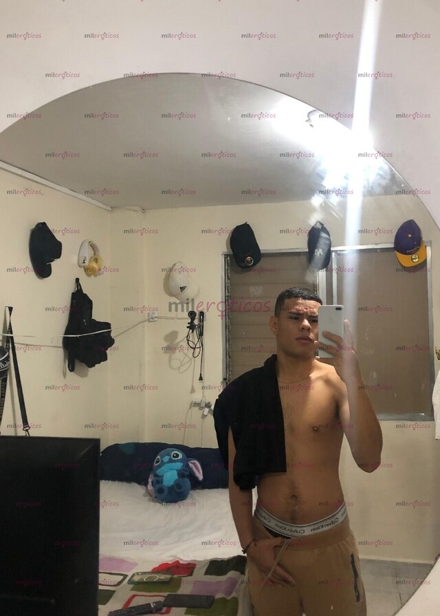 FOTOS DE CHICO JOVEN Y EXTROVERTIDO DISPUESTO A TODO