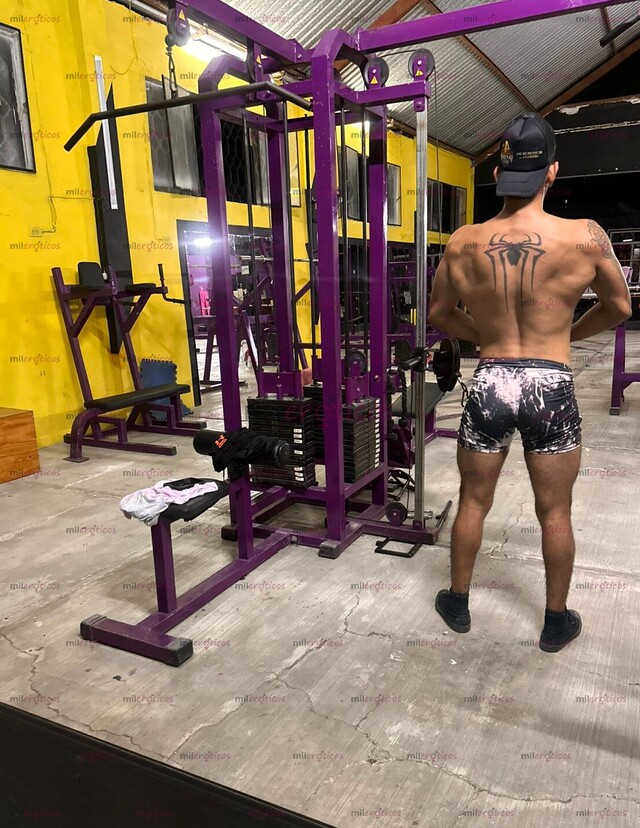 FOTOS DE JAROCHO INTER DISCRETO (VERGON Y NALGÓN)