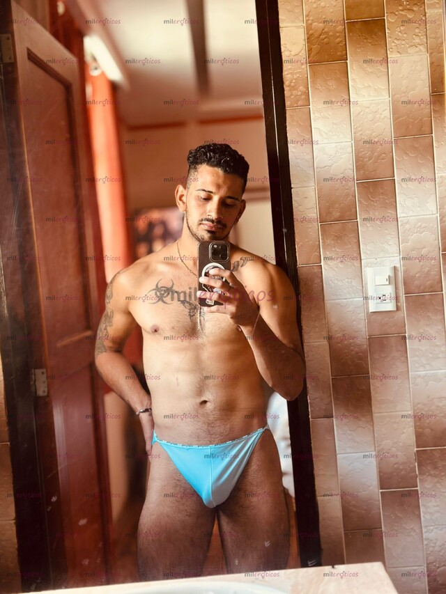 FOTOS DE JAROCHO INTER DISCRETO (VERGON Y NALGÓN)