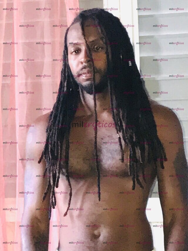 FOTOS DE UN NEGRO BELLO LISTO PARA SACARTE SU LECHE