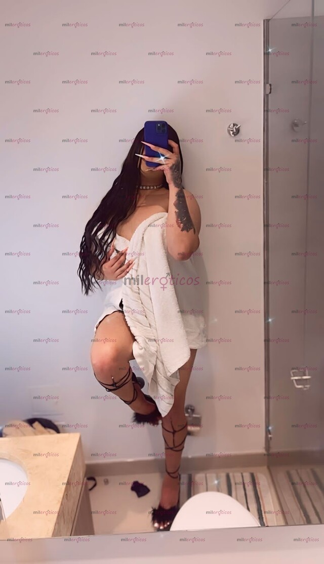 FOTOS DE ALEXIA UNA CHICA TRANS CURVY DE LUJO LISTA PARA COMPLACERTE