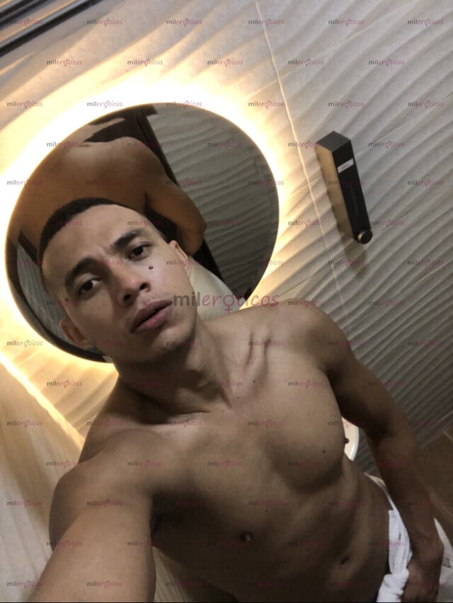 FOTOS DE ESTOY AQUÍ PARA CUMPLIR TUS DESEOS MÁS OSCUROS.