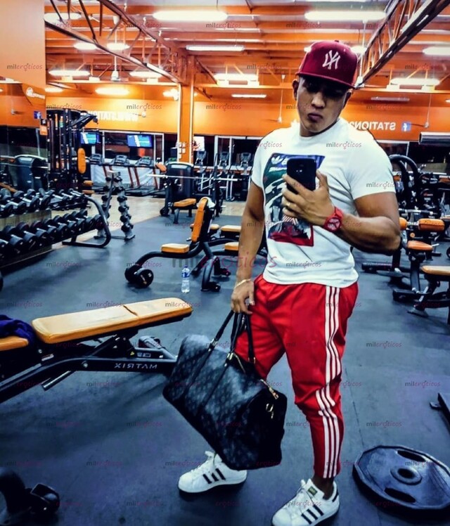 FOTOS DE HOLA SOY MORENO CALIENTE VERGN (19 ) C L DISCRETO Y COMPLACIENTE