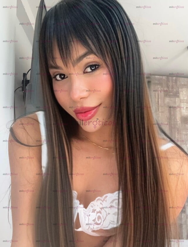 FOTOS DE EXQUISITA NIÑA CULITO APRETADO HAGO UN RICO ORAL ENSALIVADO UNA PERRITA CARIÑOSA