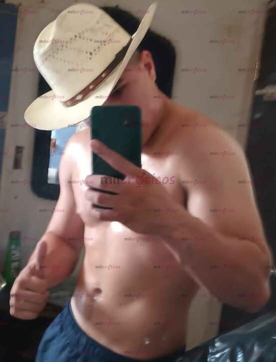 FOTOS DE UNIVERSITARIO CON TREMENDA VERGOTAA DE 20CM (SOLO MUJERES)