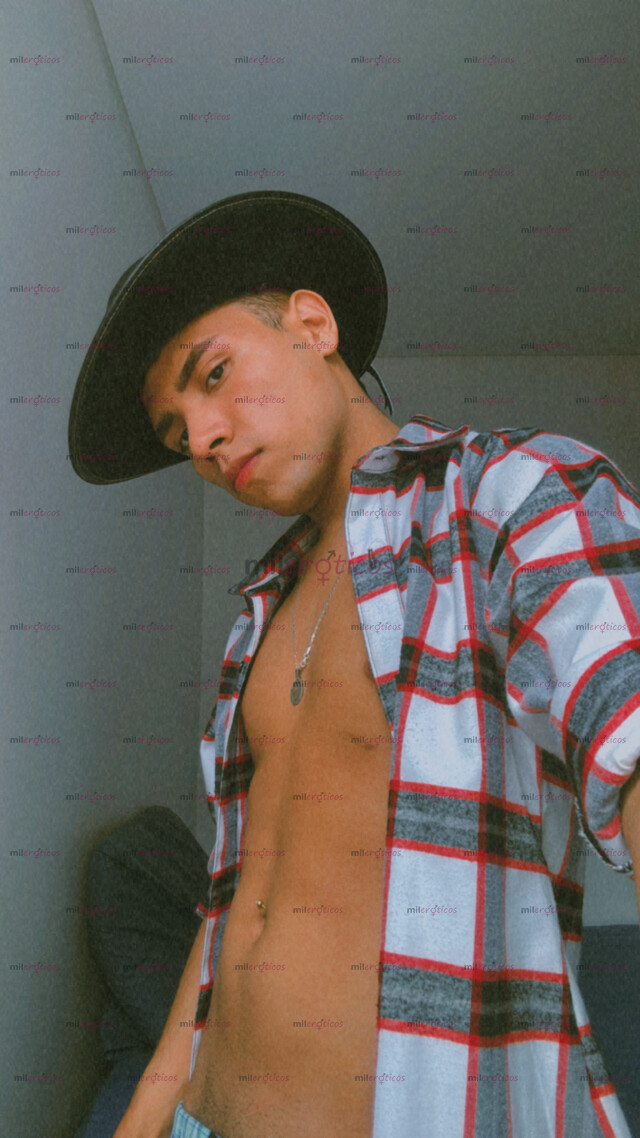 FOTOS DE SOY UN JOVEN UNIVERSITARIO DOTADO Y DELGADO