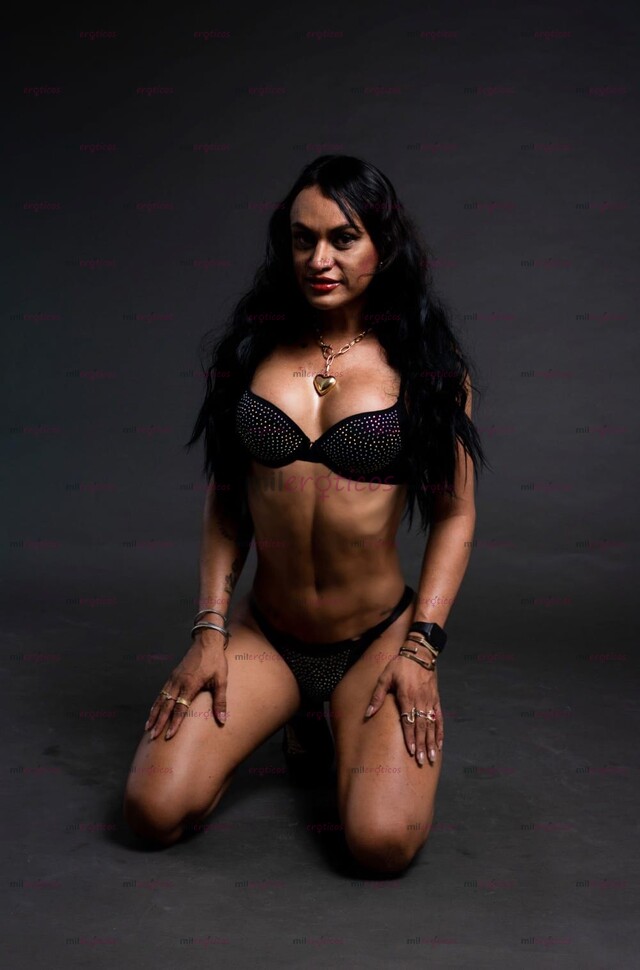 FOTOS DE LA CHICA FIT MÁS COMPLACIENTE VERGUDA 19 CM CON LECHE PASIVA P TARJETA