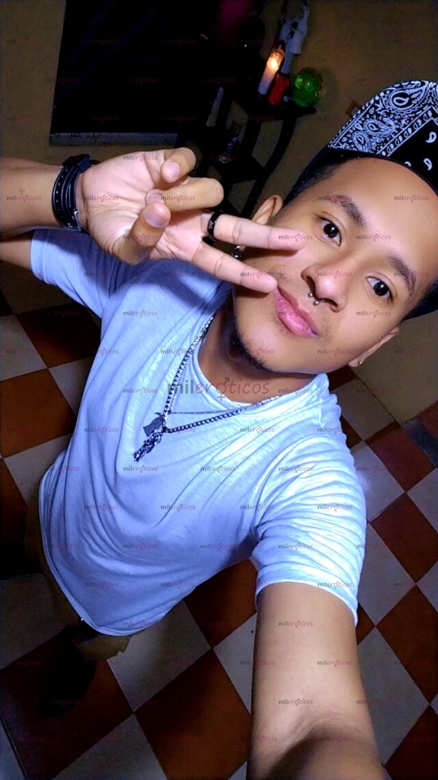 FOTOS DE ACTIVO 100% MORENO DISPUESTO A COMPLACERTE