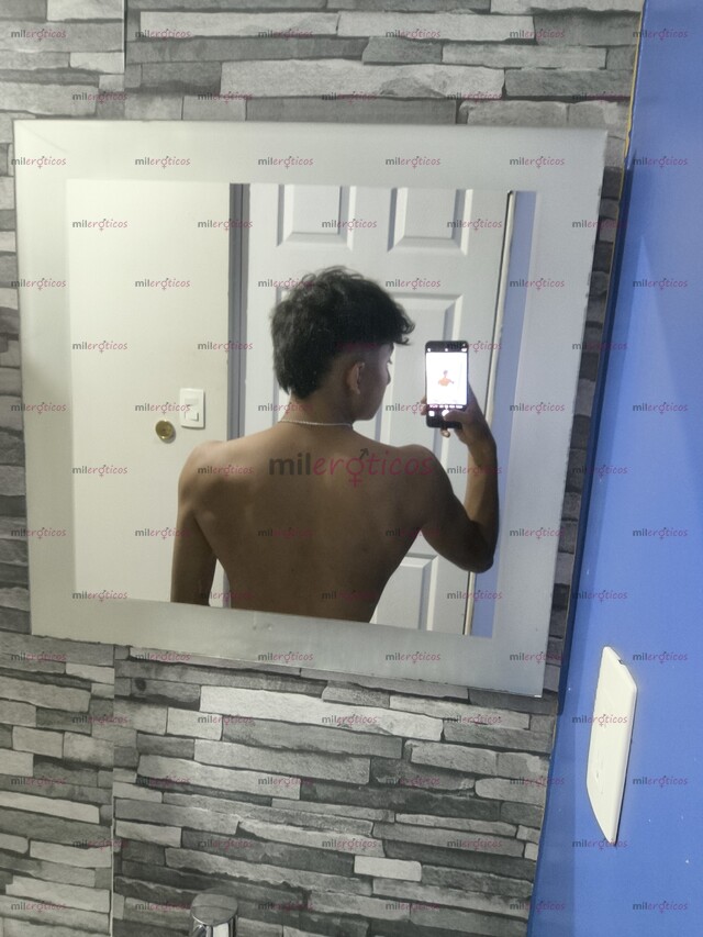 FOTOS DE SI BUSCAS DIVERSIÓN, YO SOY EL INDICADO, CHICO JOVEN Y DE BUEN TAMAÑO