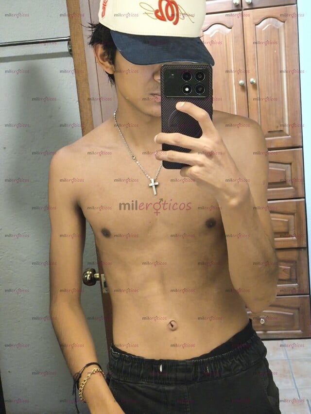 FOTOS DE SI BUSCAS DIVERSIÓN, YO SOY EL INDICADO, CHICO JOVEN Y DE BUEN TAMAÑO