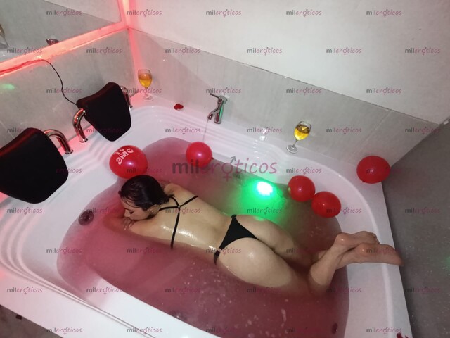 FOTOS DE MELISSA CHICA DELGADA Y COMPLACIENTE ESCRIBEME