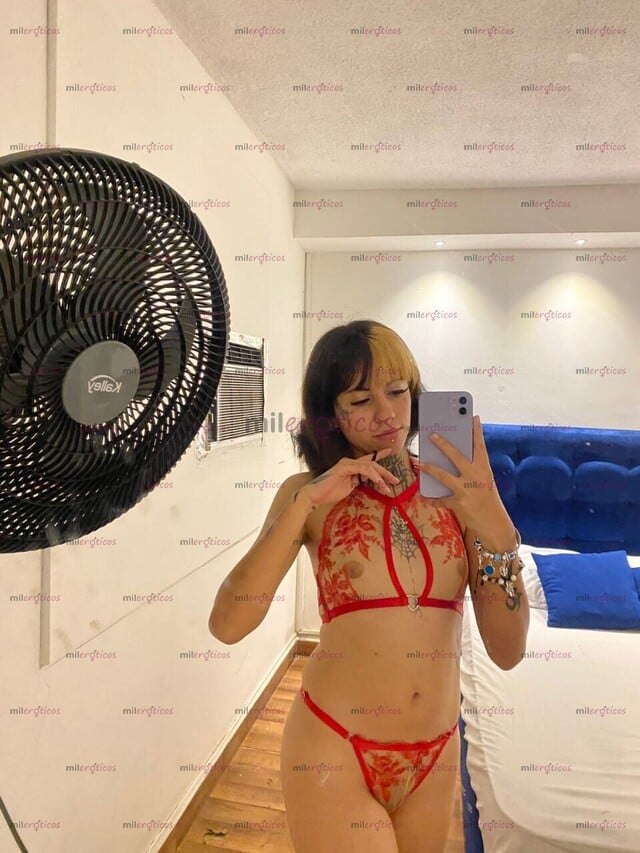 FOTOS DE LA UNIVERSITARIA QUE MEZCLA INOCENCIA Y DESEO