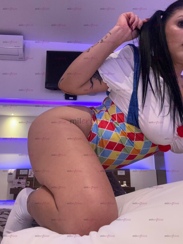 FOTOS DE TU PAYASITA RICA Y SEXY PARA COJER RICO CON ESTE CUERPAZO