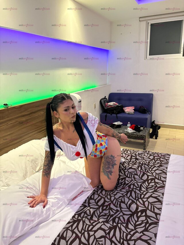 FOTOS DE TU PAYASITA RICA Y SEXY PARA COJER RICO CON ESTE CUERPAZO