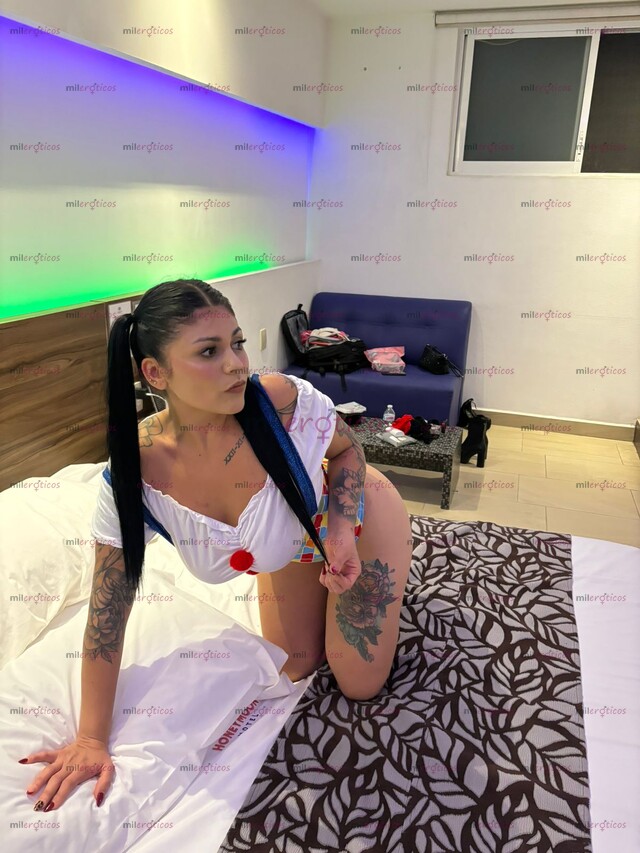 FOTOS DE TU PAYASITA RICA Y SEXY PARA COJER RICO CON ESTE CUERPAZO