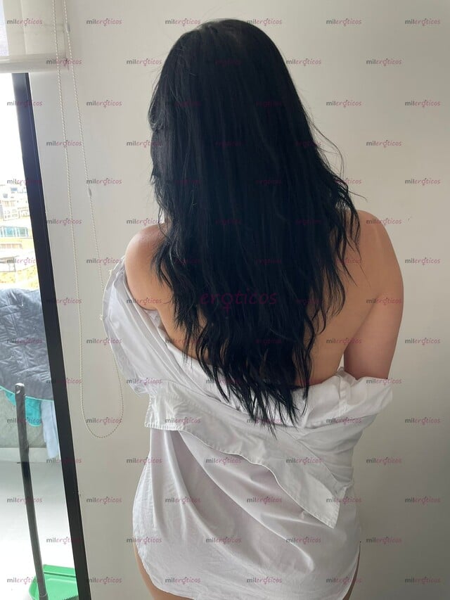 FOTOS DE HOLA ME LLAMO EMMA, SOY UNA PAISA EN BOGOTÁ, AGRADABLE Y BONITA