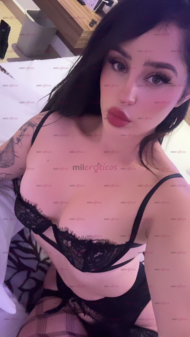 FOTOS DE GUAPA DELGADA PIEL BLANCA OJOS DE COLOR Y CON LA MEJOR ACTITUD