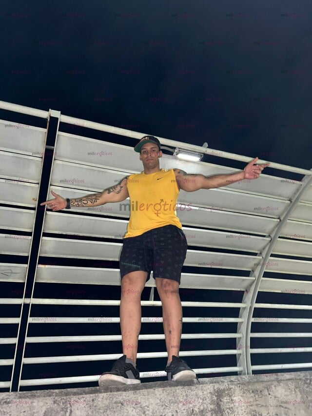 FOTOS DE MACHO VERGÓN 100% ACTIVO SÚPER CALIENTE DISPUESTO A COMPLACER TUS AVENTURAS