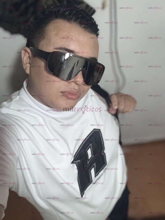 FOTOS DE CHICOS VERSÁTILES POLLOS DISPONIBLES PARA CUALQUIER FETICHE