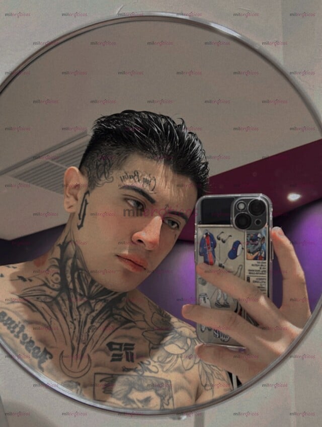 FOTOS DE TATUADO DE 1.95, ATRACTIVO E HIGIÉNICO, SOLO MUJERES Y TRANS