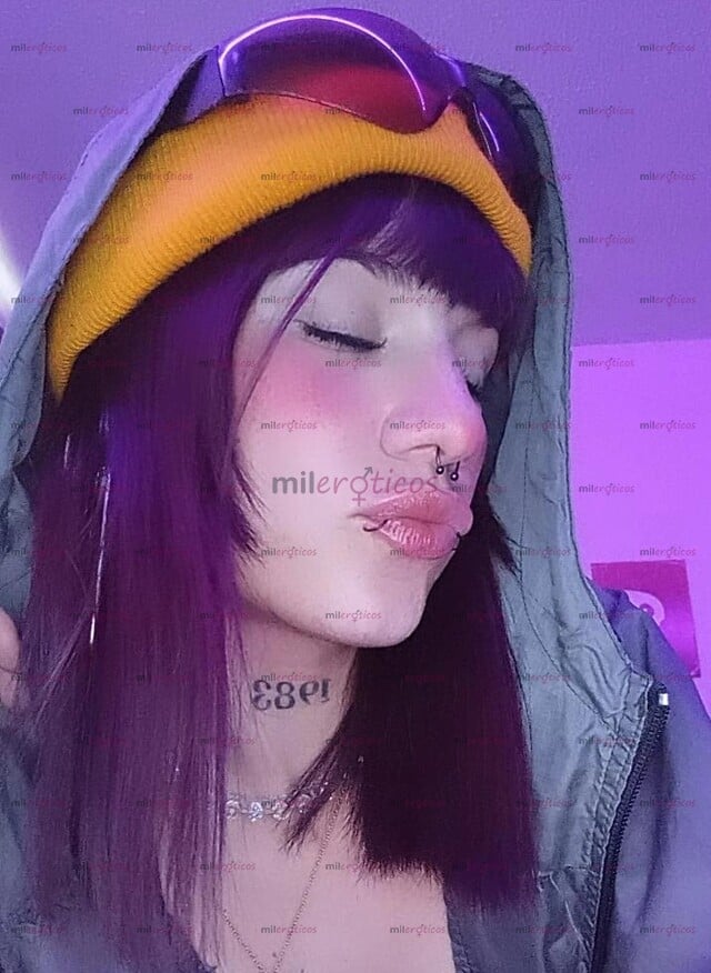 FOTOS DE ME LLAMO CHARLOTTE, TENGO 23 SOY MUY CONSENTIDA Y BASTANTE JUGUETONA