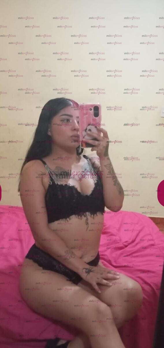 FOTOS DE PETITTE TATUADA NALGONA QUE TE SACARÁ TODA LA LECHE