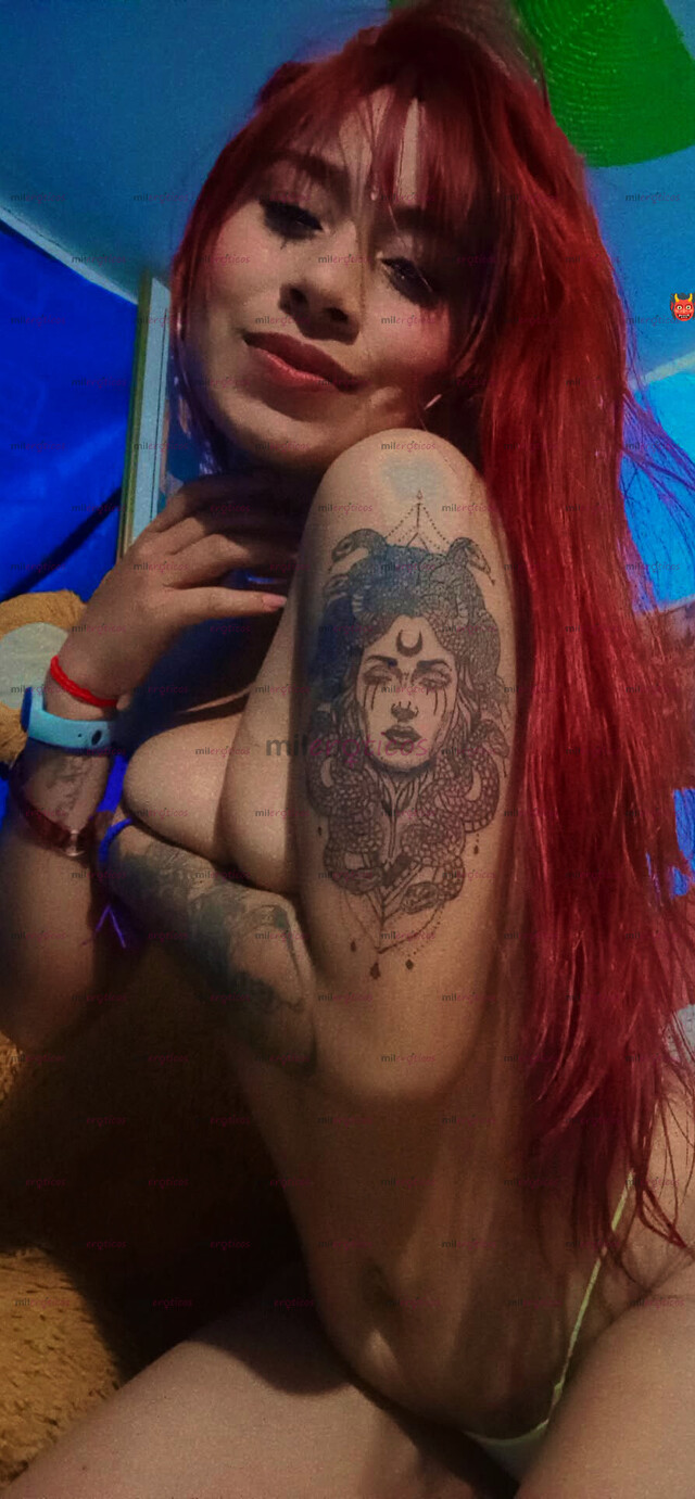 FOTOS DE LUNA ,LINDA DIABLA DE CABELLO ROJO Y LINDO CULO