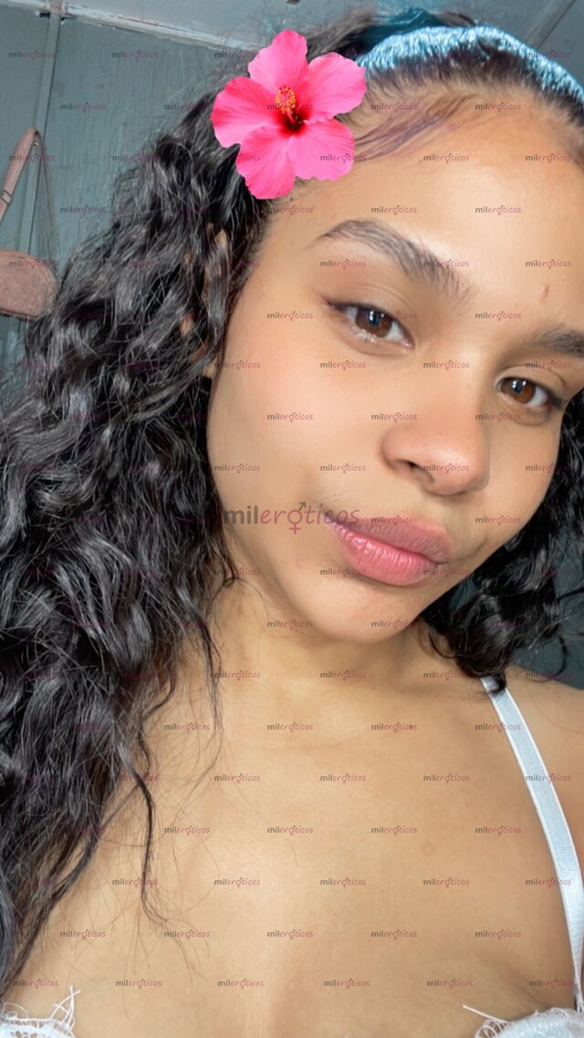 FOTOS DE HERMOSA MORENA MI AMOR LISTA PARA SATISFACERTE