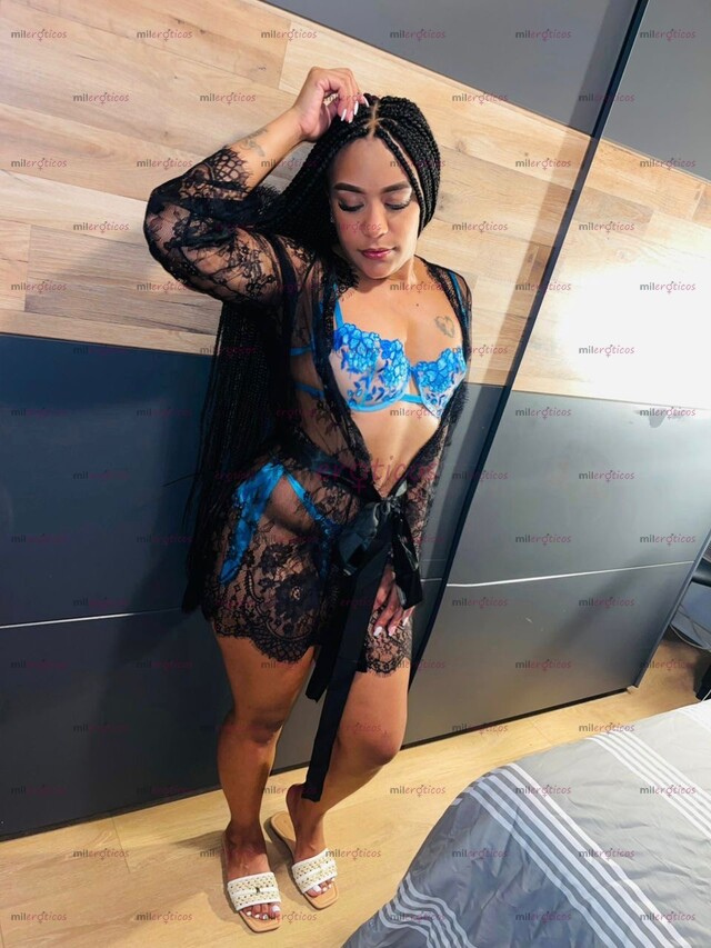 FOTOS DE SEXI COMPLACIENTE CON GANAS DE PASARLA RICO AMOR