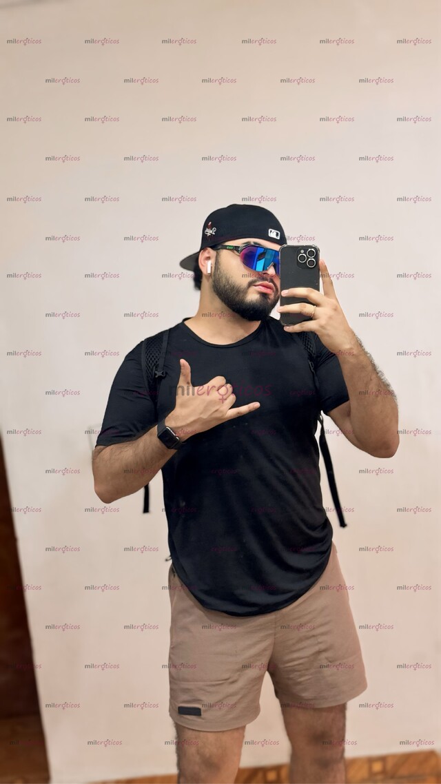 FOTOS DE PELUDO, SERIO, VARONIL, EDUCADO, EXPERIENCIA PREMIUM