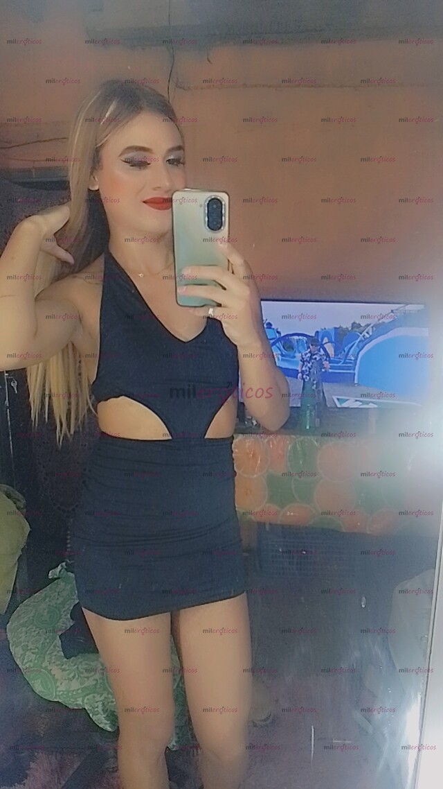 FOTOS DE MUY CANDENTE Y COMPLACIENTE BUENA VERGA Y BONITO CULO ESPERO TU MENSAJE BESOS