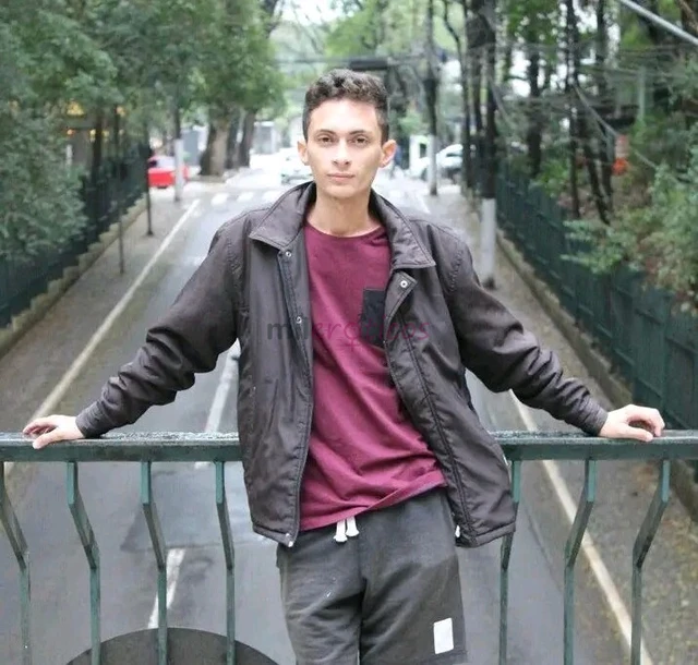 Dotadao 20 cm sem frescura atendimento 24 horas atendo marcando horas antes chupo cuzinho faco ativo e passivo sempre bem limpinho e cheiro estilo mag...