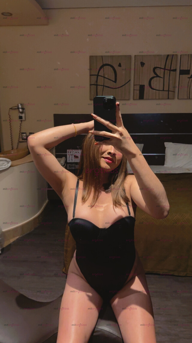 FOTOS DE ANIELKA DE REGRESO AL PORTAL TE DEJARE SIN UNA GOTA DE LECHE