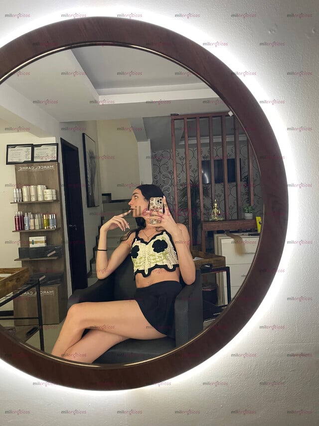FOTOS DE SOLO POR HOY $$ 21 AÑOS,NIÑA BIEN ,COMPLACIENTE ACTIVA Y PASIVA, ALTA, DELGAD