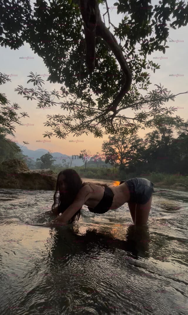 FOTOS DE SOLO POR HOY $$ 21 AÑOS,NIÑA BIEN ,COMPLACIENTE ACTIVA Y PASIVA, ALTA, DELGAD