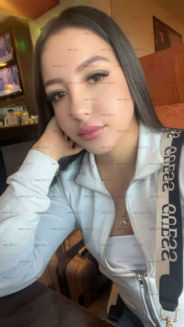 FOTOS DE PEQUEÑITA GISELLE, SOY SUMISA Y COMPLACIENTE CORAZÓN