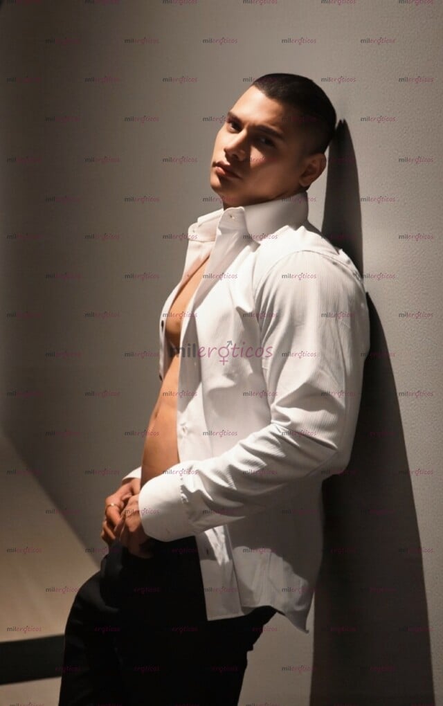 FOTOS DE REAL MACHO FOLLADOR DE MUJERES AJENAS. 22 CM LECHERO.