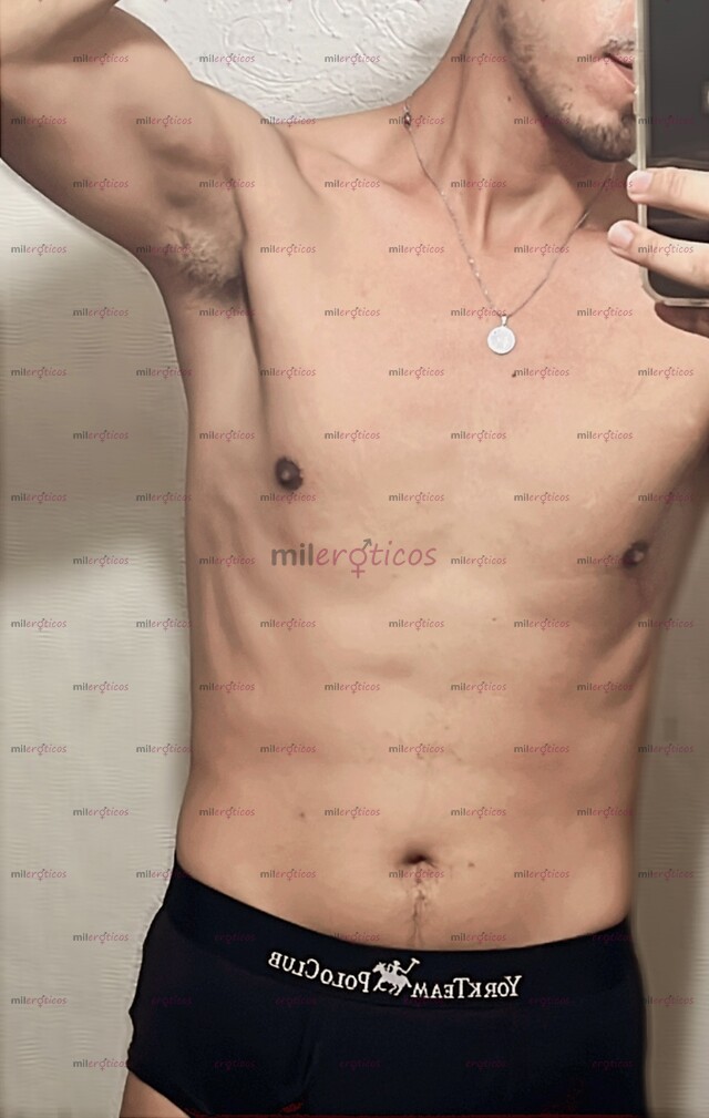 FOTOS DE MORRO VARONIL, VIDA HETEROSEXUAL TODO DISCRETO Y SIN MAL ROLLO