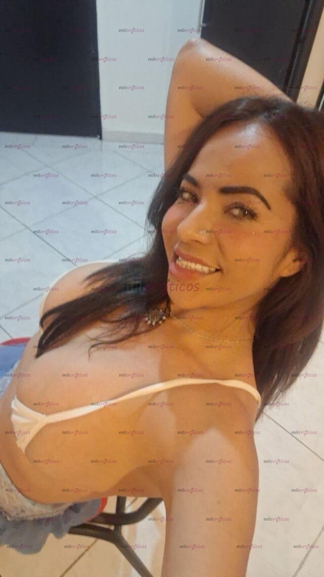 FOTOS DE BOMBÓNSITA TRAVIESA MORENA NORTEÑA ALTA ,CARA Y CUERPO HIGIÉNICA.