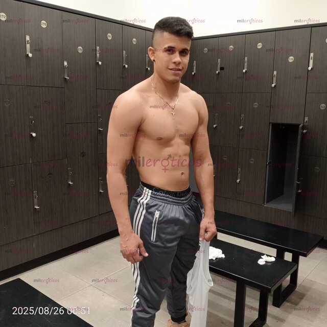 FOTOS DE VENEZOLANO CON BUENA VERGA PARA TI.. CONTACTAME POR WHATSAPP