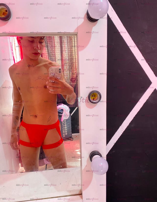 FOTOS DE JOVENCITO FLAQUITO ALTO ATRACTIVO SUPER CACHONDO Y COMPLACIENTE
