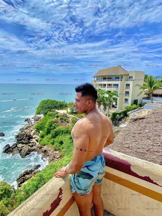 FOTOS DE ROMARIO, MASAJES ENTRE VARONES A TU ALCANCE.