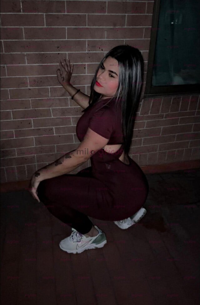 FOTOS DE DE PASO POR FUNZA CON MUCHAS GANAS DE SEXO VEN Y LA PASAMOS AL M