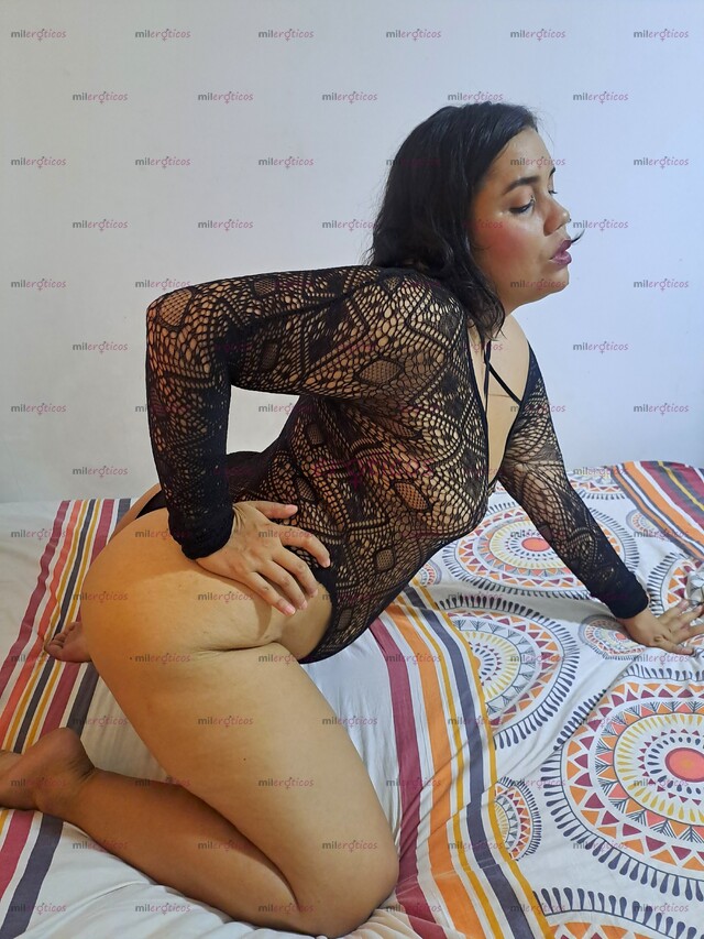 FOTOS DE SOFIA DISFRUTA Q LA PENETREN EN TODAS LAS POSES ,VAGINA CALIENTA Y MUY MOJADA