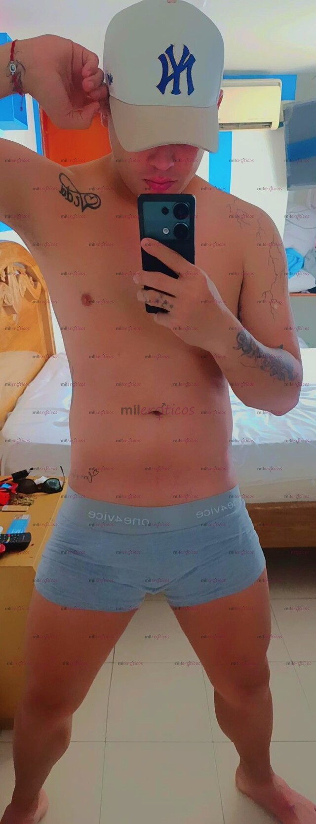 FOTOS DE DYLAN. VENEZOLANO DISPUESTO A PASARLA RICO SIN AFANES