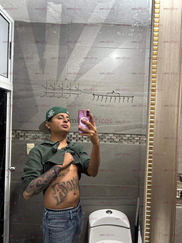 FOTOS DE CHAKAL TATUADO LISTO PARA COMPLACERTE Y HACERTE VENIR