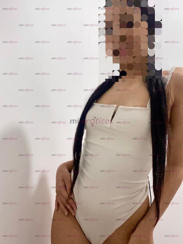 FOTOS DE TOQUES PROHIBIDOS DE UNA MORENA FLAQUITA DE ENSUEÑO