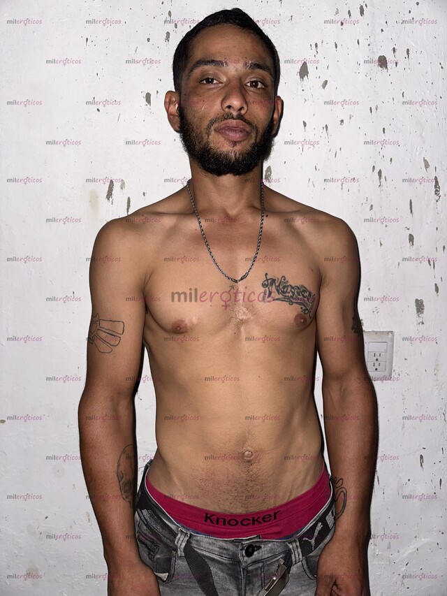 FOTOS DE MACHO CHACAL ACTIVO 100% A TU DISPOSICIÓN PARA SATISFACERTE