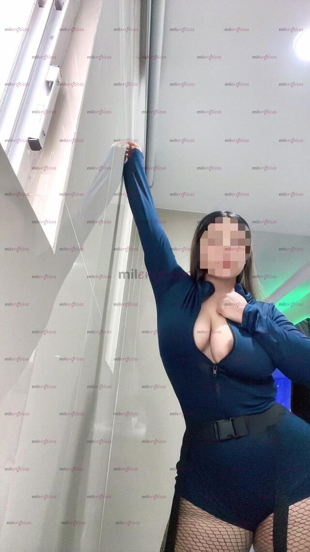 FOTOS DE KAMI CHICA DULCE Y TRAVIESA 100% REAL, APRETADITA Y MOJADITA