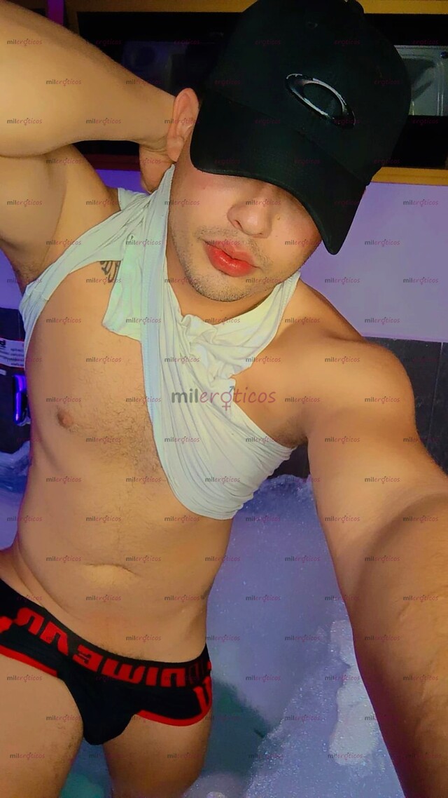 FOTOS DE ME LLAMO DYLAN VENEZOLANO DOTADO DISPUESTO A COMPLACERTE SIN AFANES